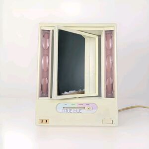 TRUE HUE LIGHTED MAKE-UP MIRROR DUAL SIDED MAGNIFYING. 4 SETTINGS‎ /OUTLET